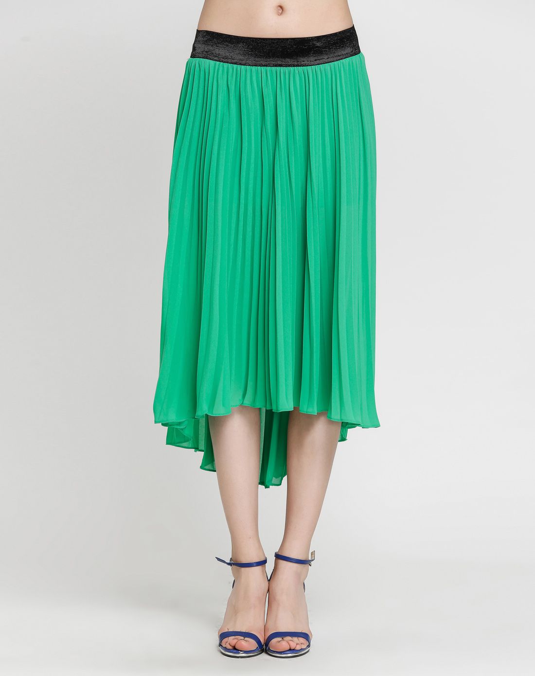 皱褶飘逸翠绿色燕尾裙