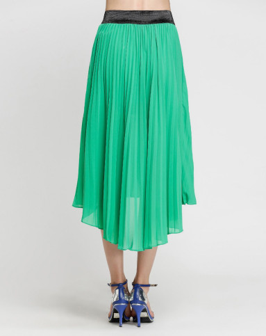 皱褶飘逸翠绿色燕尾裙