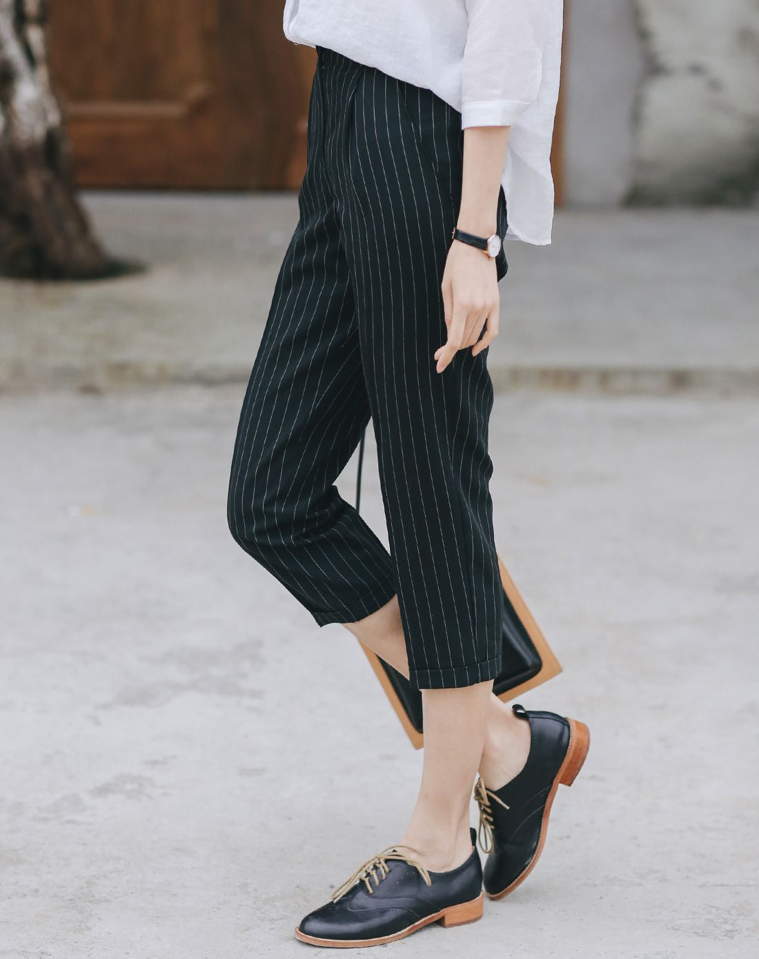 黑色竖条纹休闲八分裤