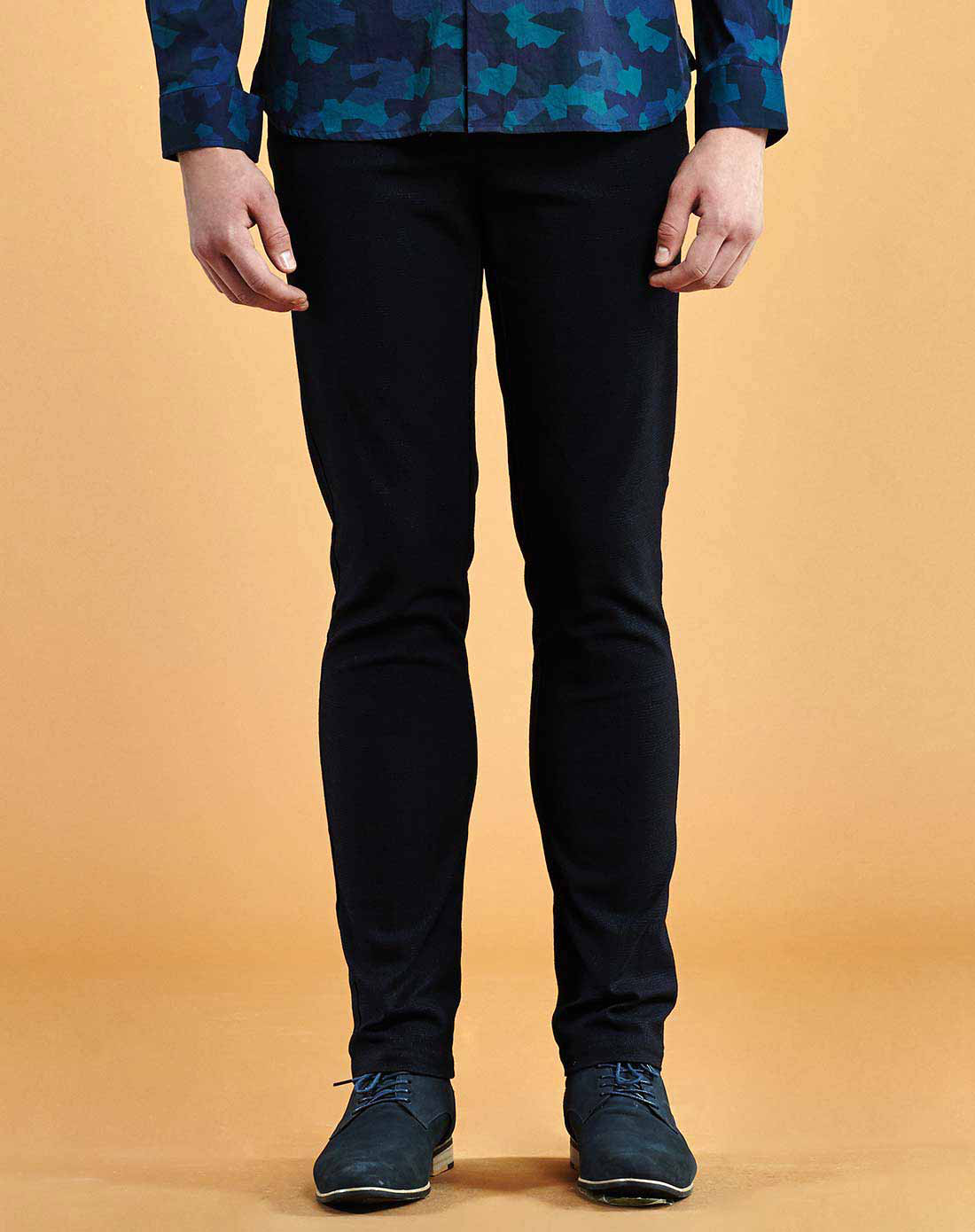 黑/藏青色柔软舒适长裤