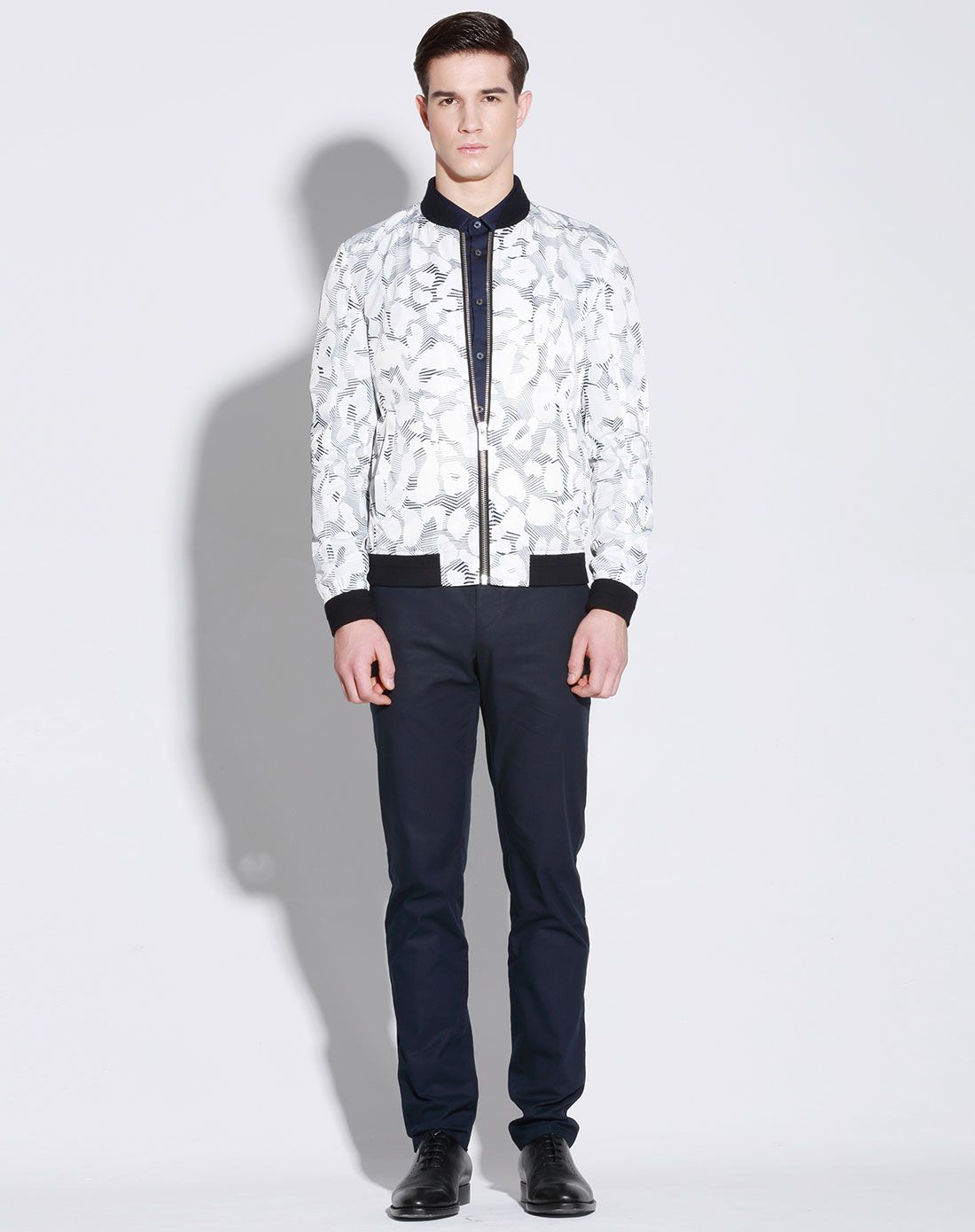 马克华菲mark fairwhale 新绅士米白色花纹休闲外套8161107002003