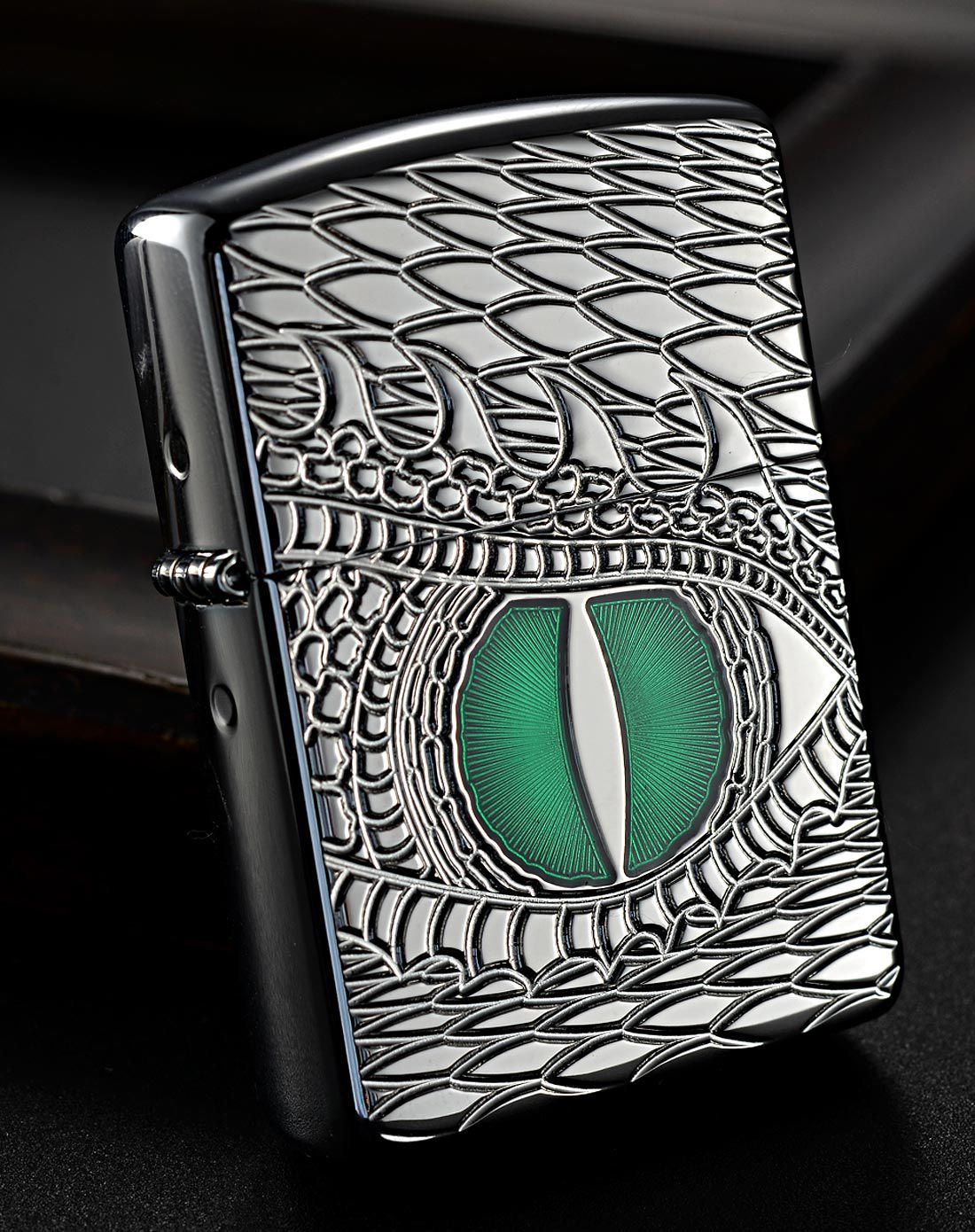 芝宝zippo 恶龙之眼-镜面镀铬盔甲常规机