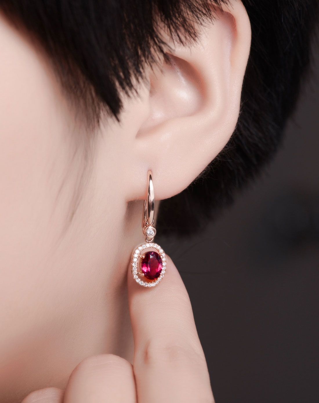 1.5克拉玫瑰18k金红碧玺耳环