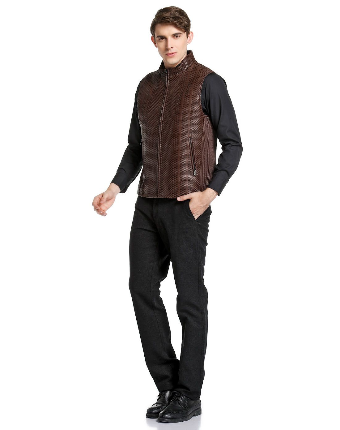 咖啡色英伦风时尚皮马甲