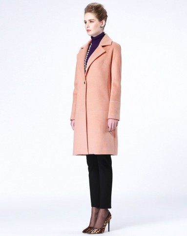 女装肉粉色修身中长款毛呢大衣