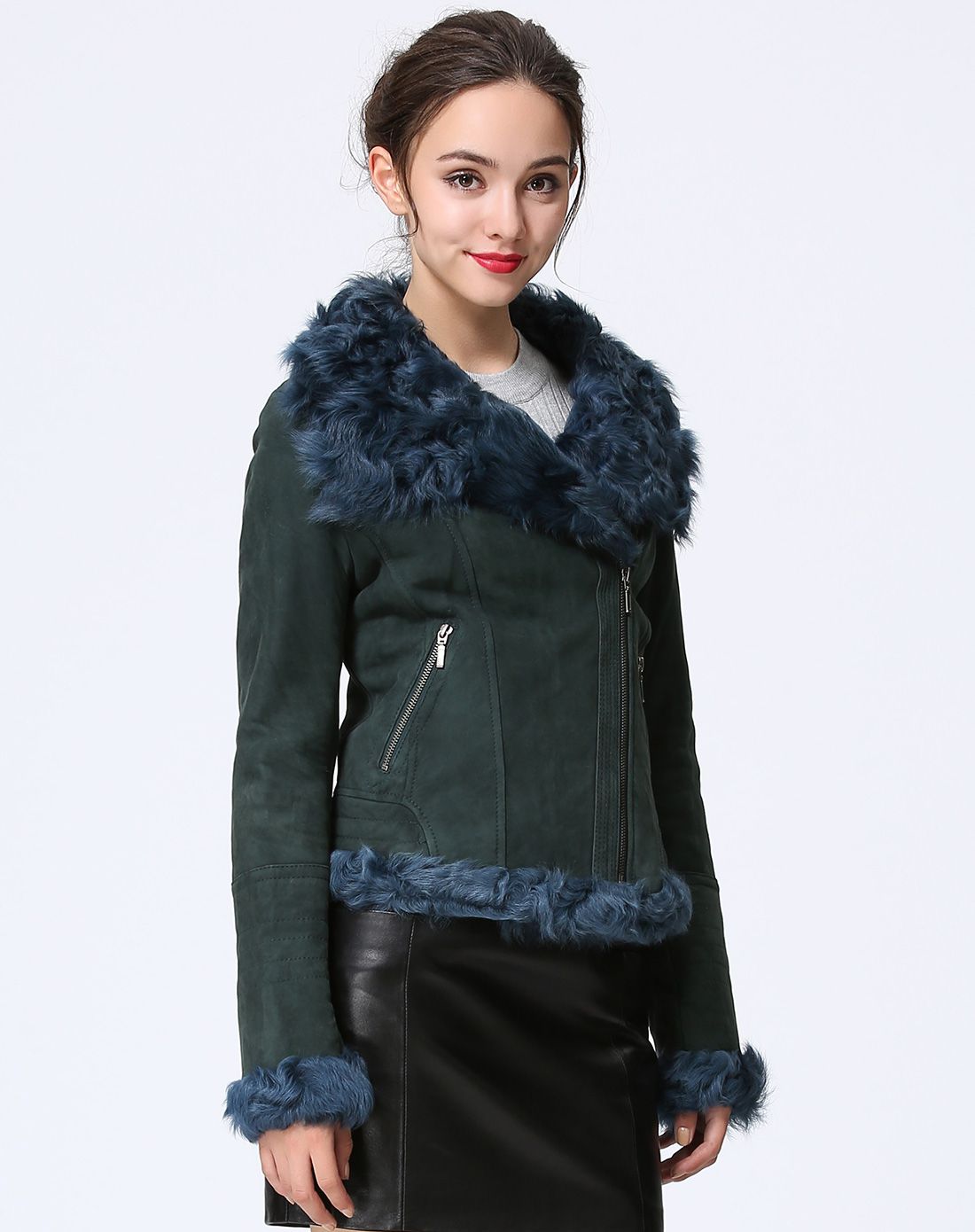 女装小湖羊皮时尚短款皮毛一体