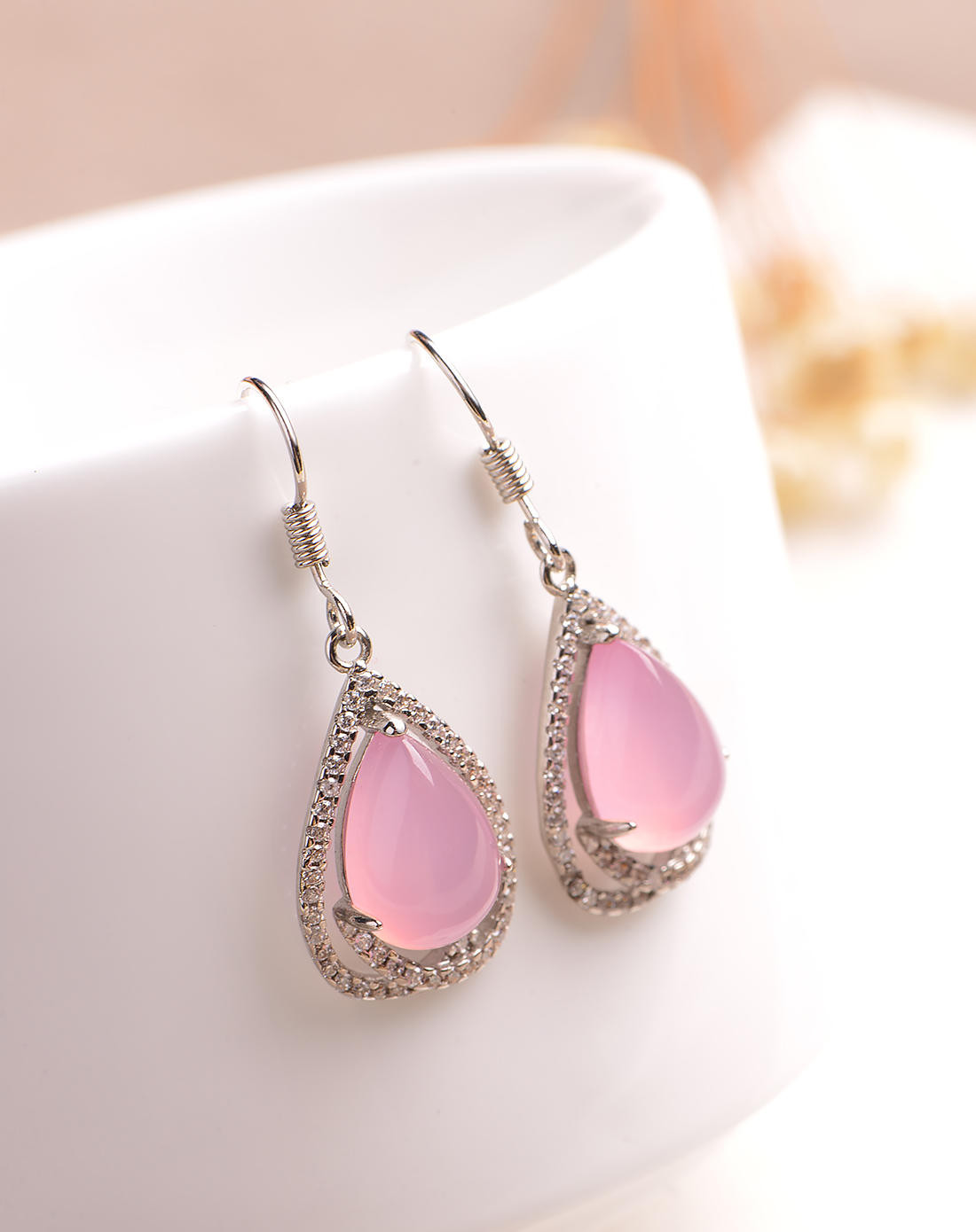 kmonado s925银镶水滴形粉玉髓耳饰附证书