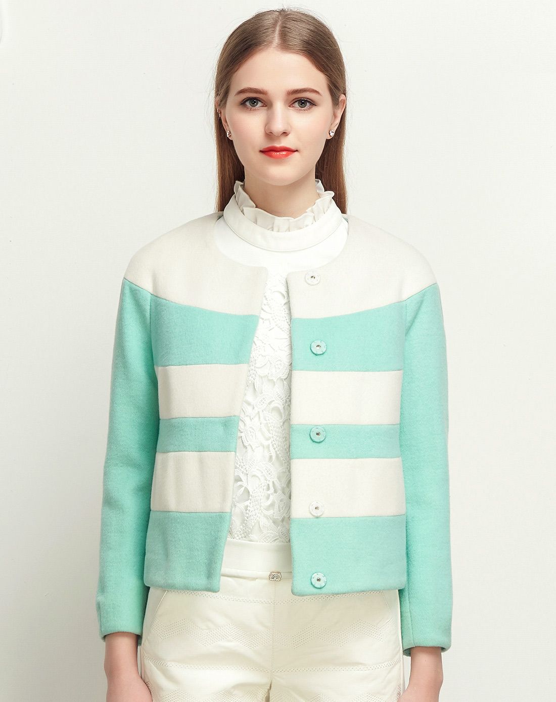 淡绿白条纹甜美短外套