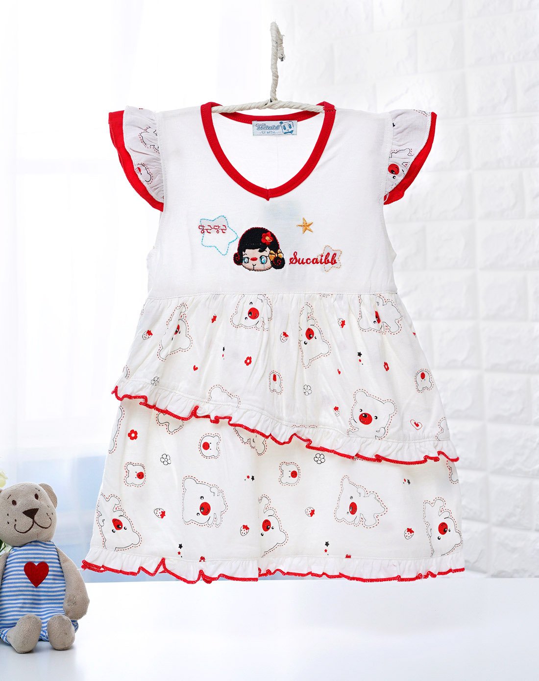 开心熊桃领连衣裙