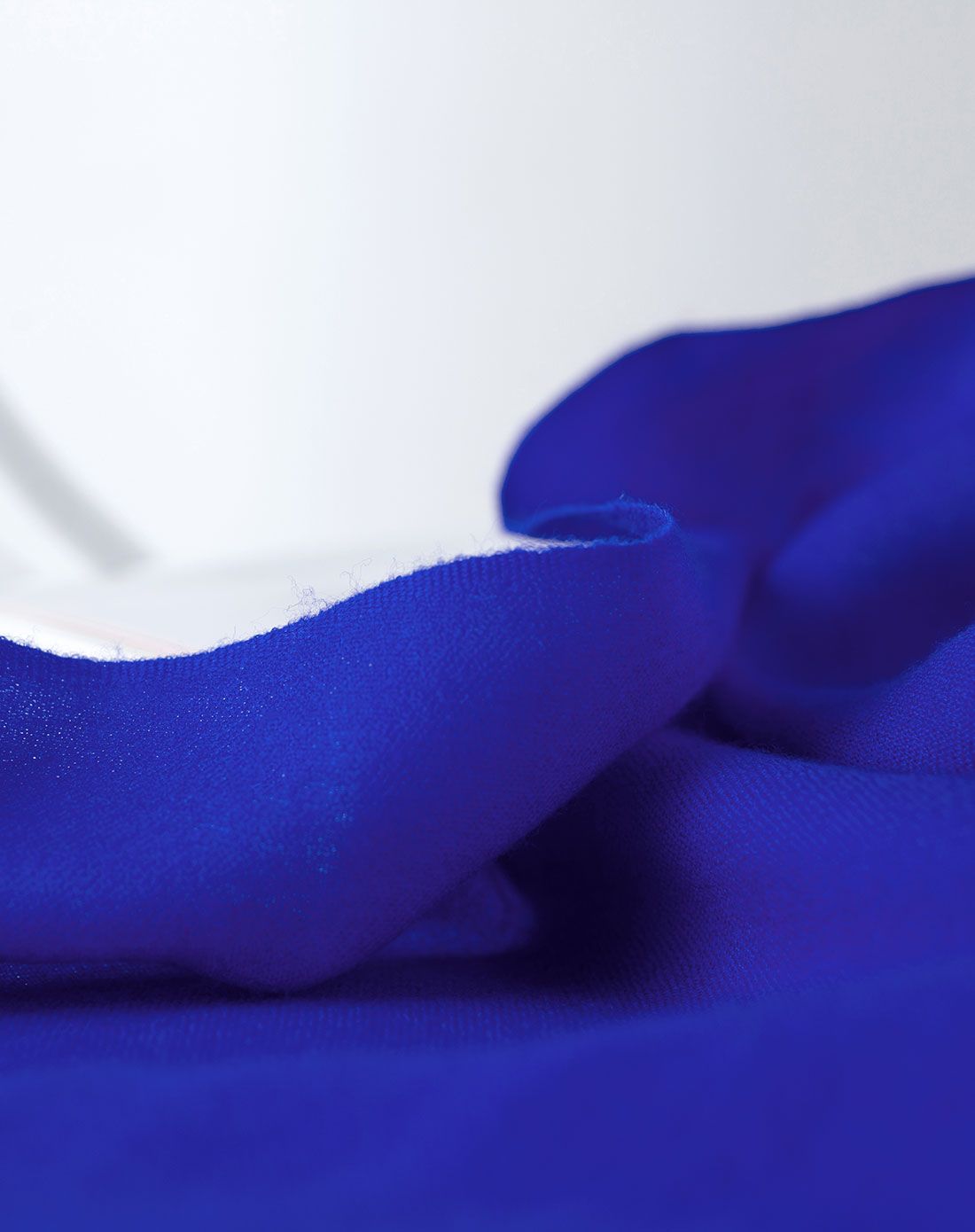 茵曼 宝蓝色文艺纯色100%羊毛围巾女士百搭披肩