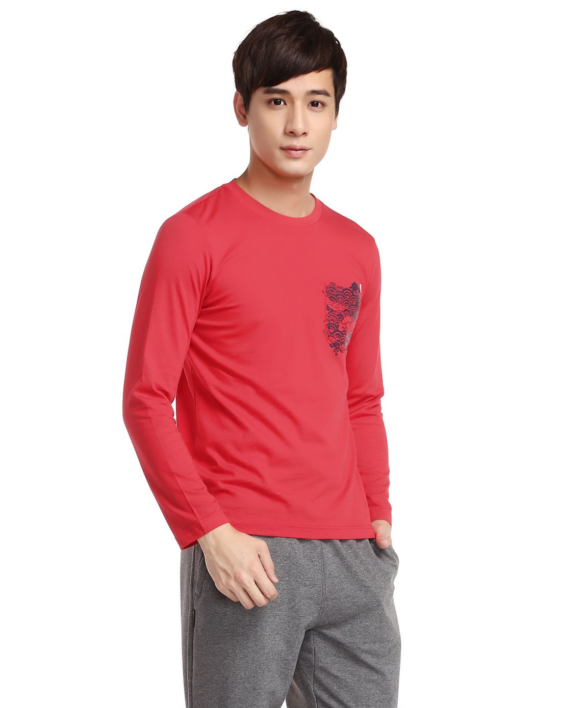 男款朱砂红长袖文化衫 简约舒适