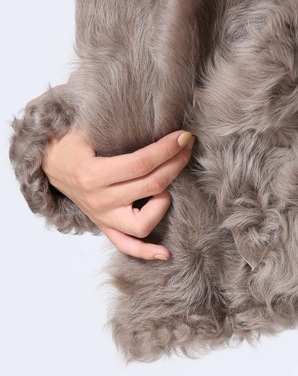 女装小湖羊皮时尚短款皮毛一体