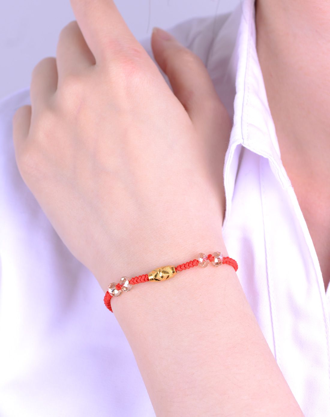 亚一 足金转运珠红绳手链一(约0.5克)