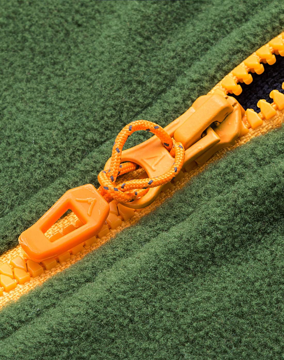 舒适抗静电 中性藏青/橄榄绿童款抓绒马甲