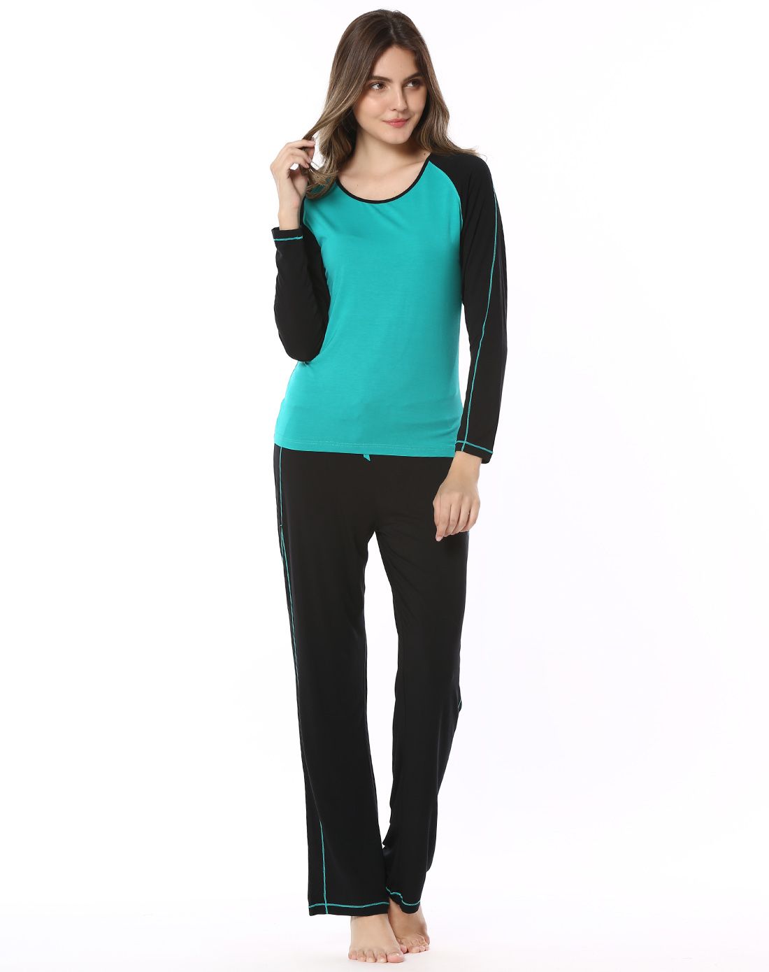 女款绿色韵律瑜伽服套装(拼接线迹)