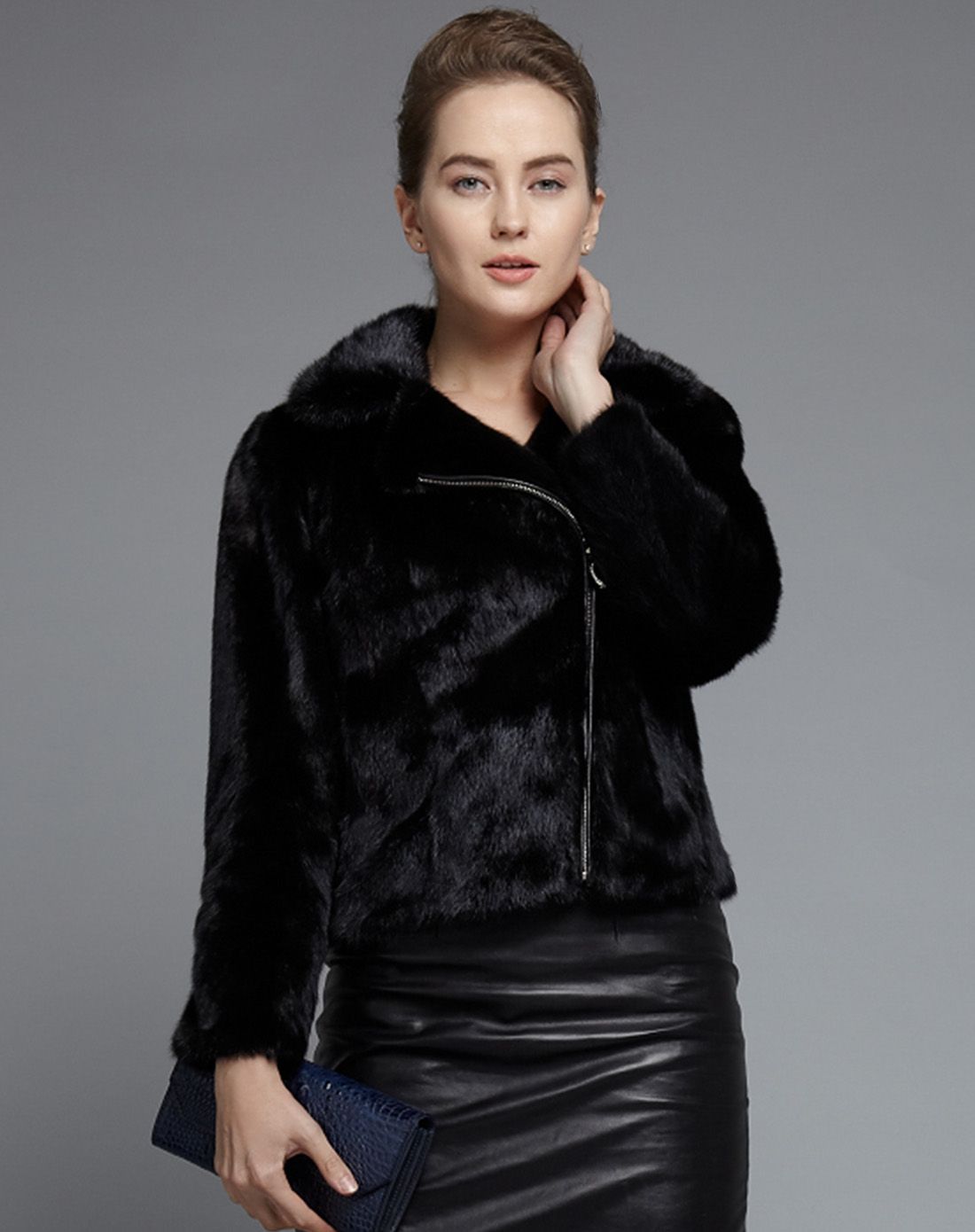黑色水貂皮草大衣