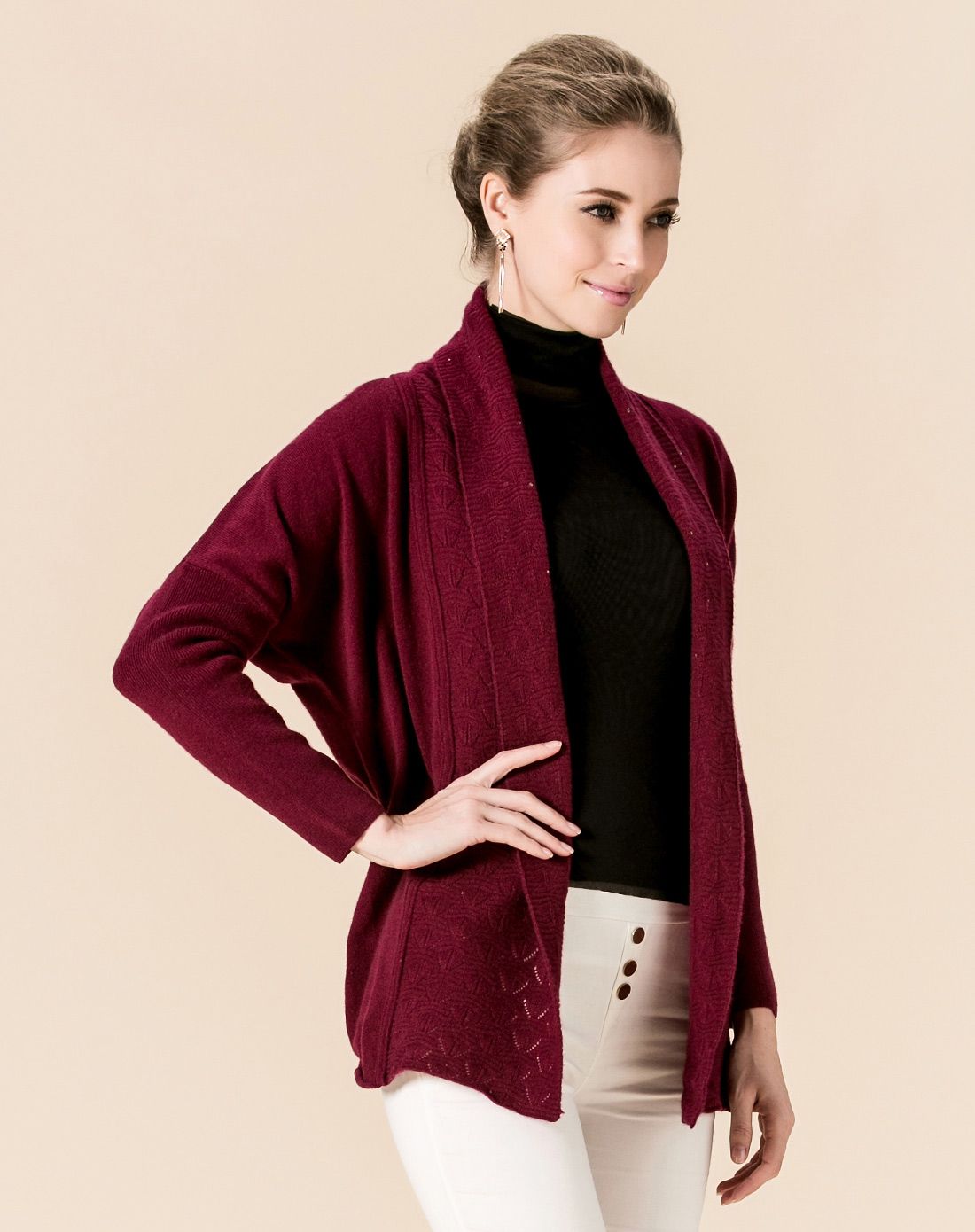 100%山羊绒深秋暗紫青果领前片提花女开衫