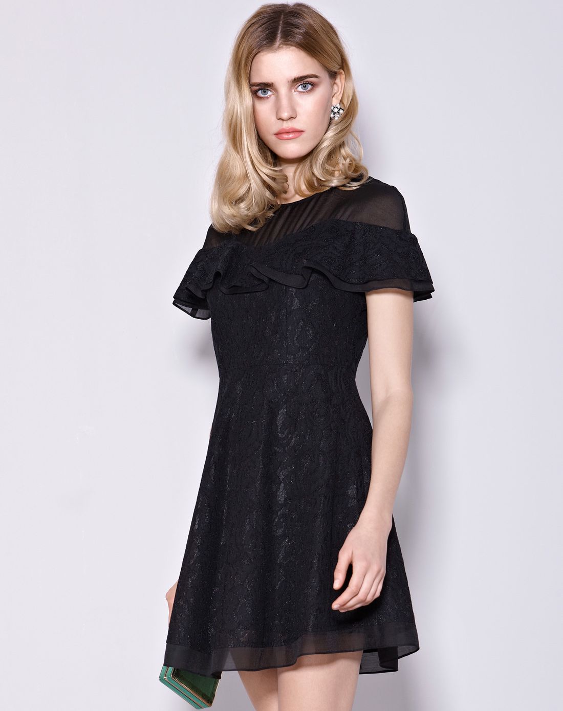 优雅浪漫立体蕾丝拼欧根纱荷叶连袖连衣裙黑色