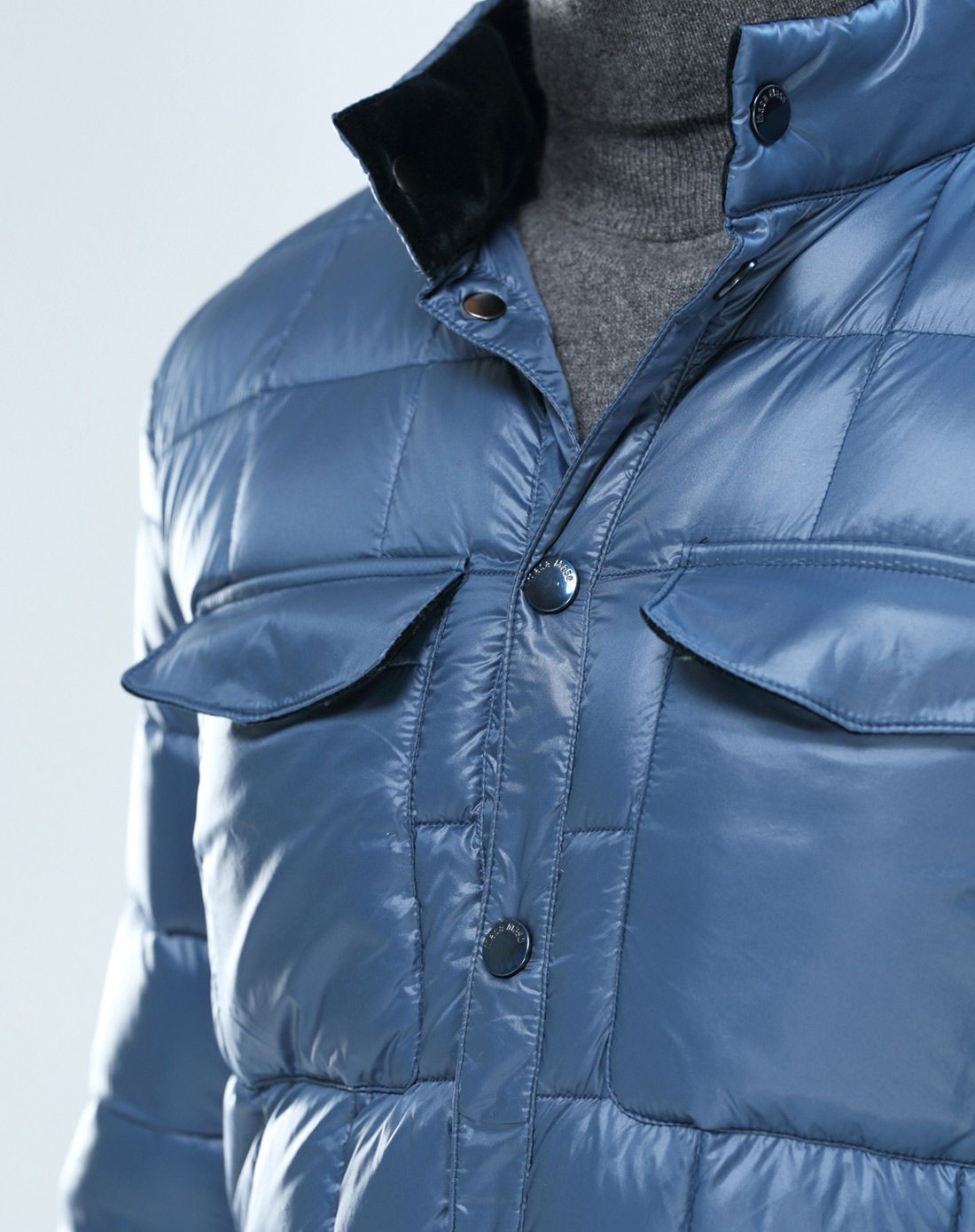 雀蓝立领金属扣饰时尚保暖羽绒服