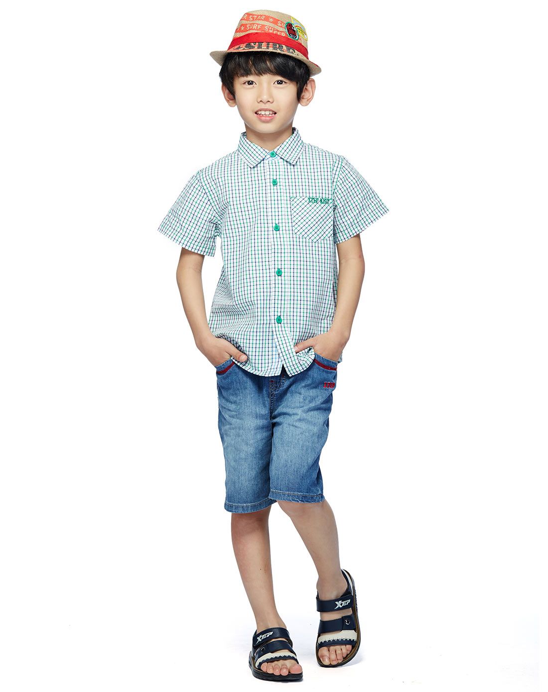 清爽休闲 男童款草绿色休闲衬衫