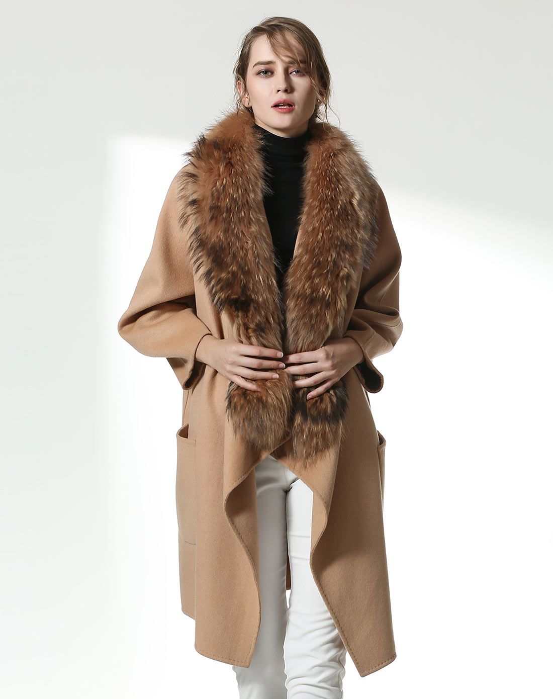 狐狸大毛领宽松披挂式羊毛大衣