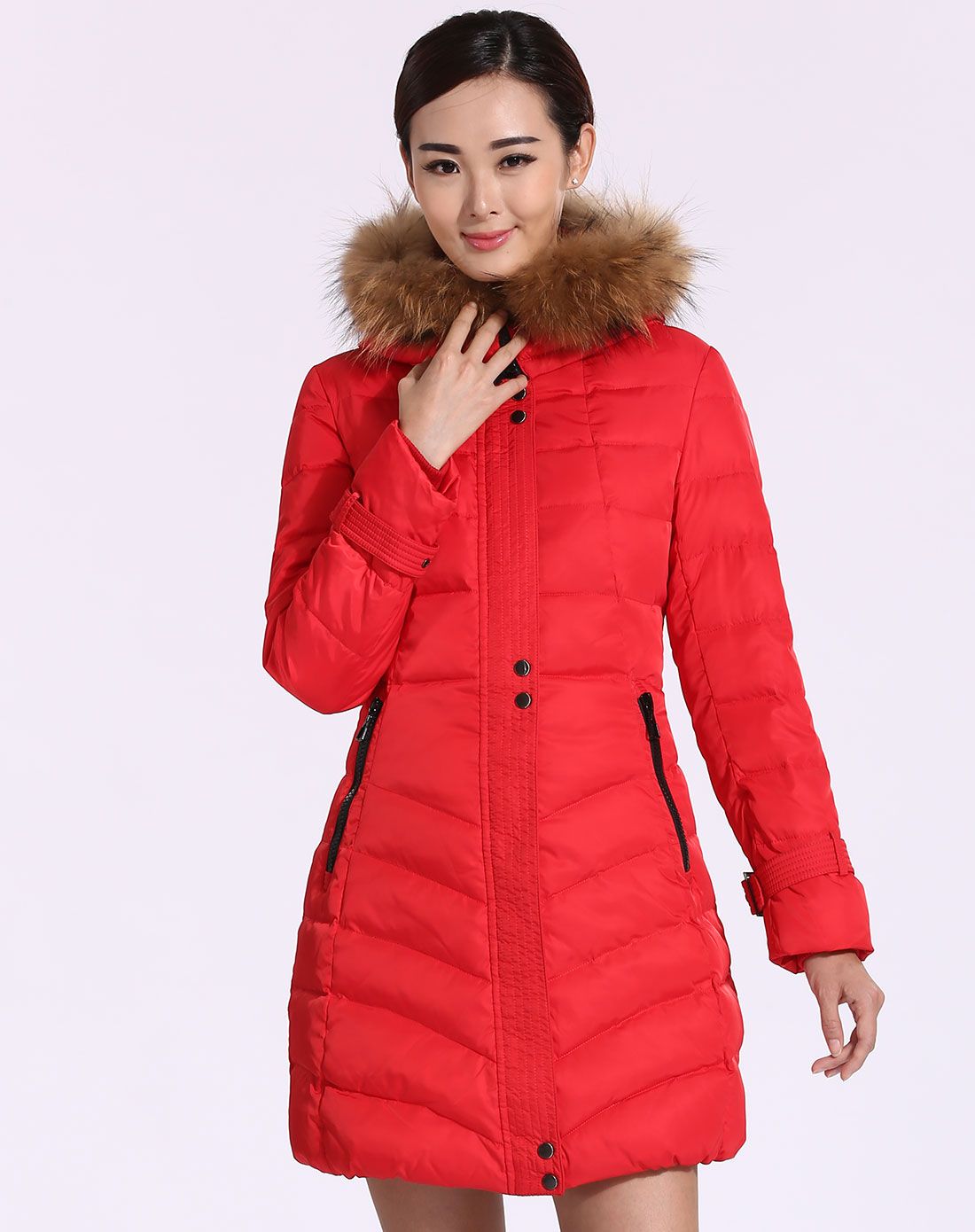 女士圣诞红中长款加厚修身大毛领羽绒服