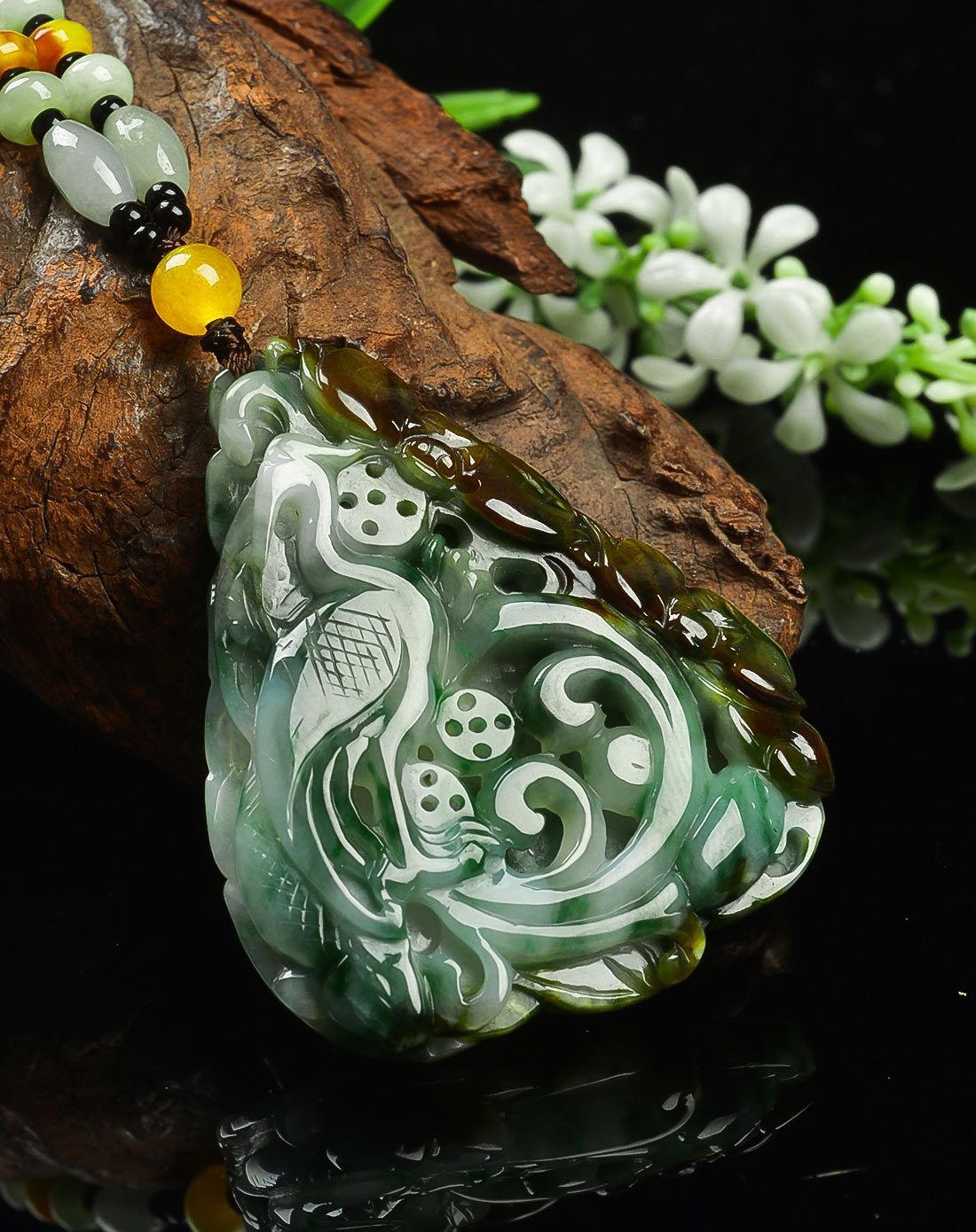 精雕水润老坑三彩松鹤延年天然翡翠a货挂件