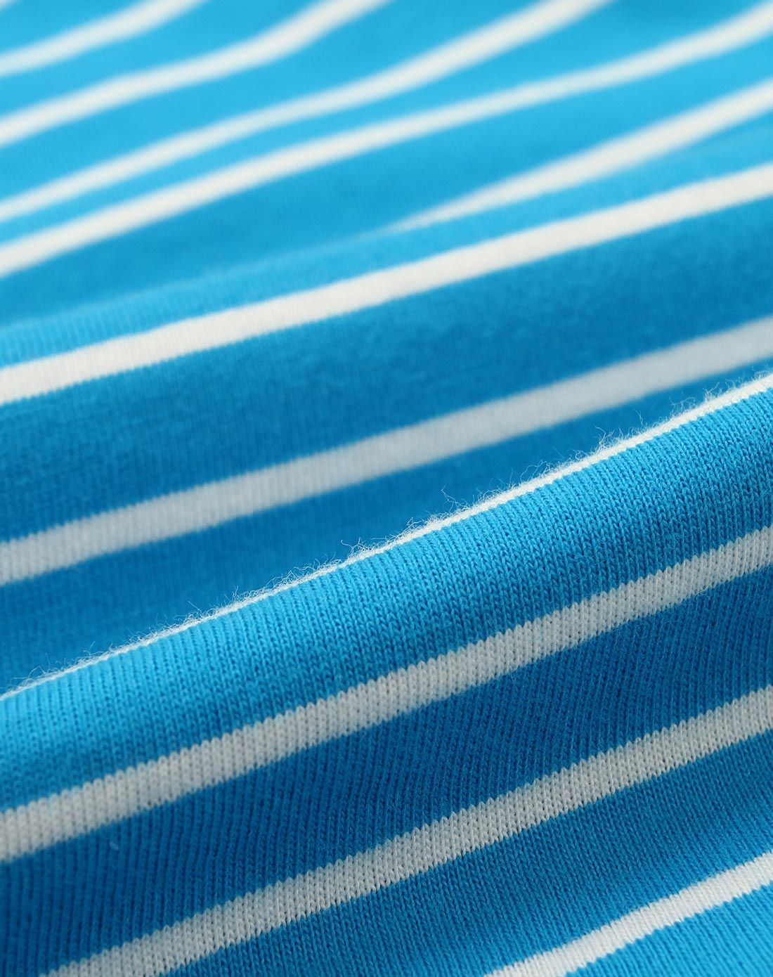 男童蓝条针织t恤