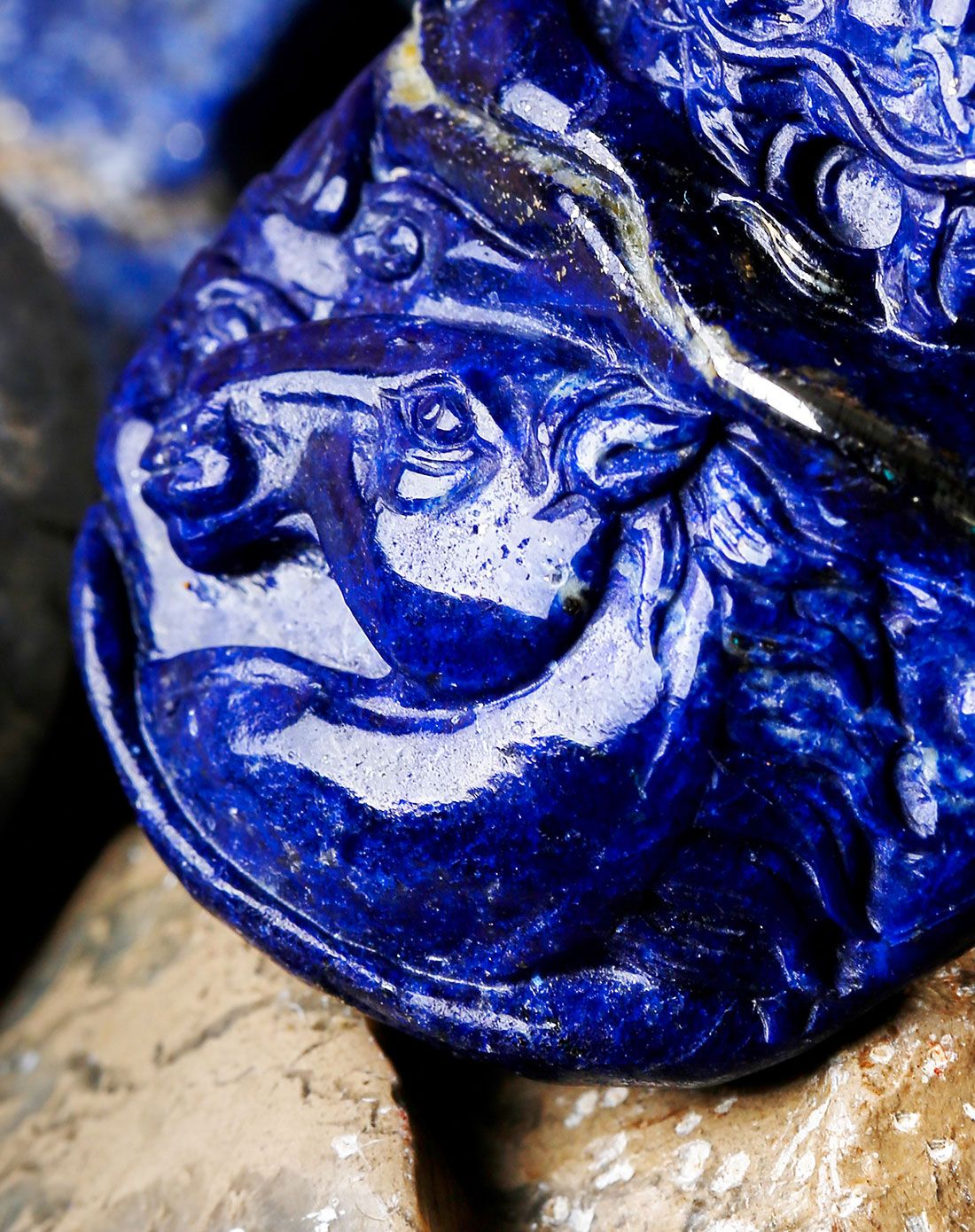 阿富汗.进口原矿老青金石雕件.祥龙(4)