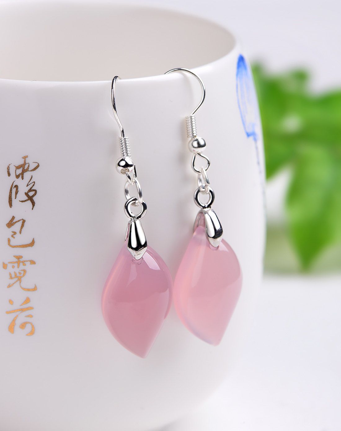 自然机理 粉色随形粉玉髓耳环附证书