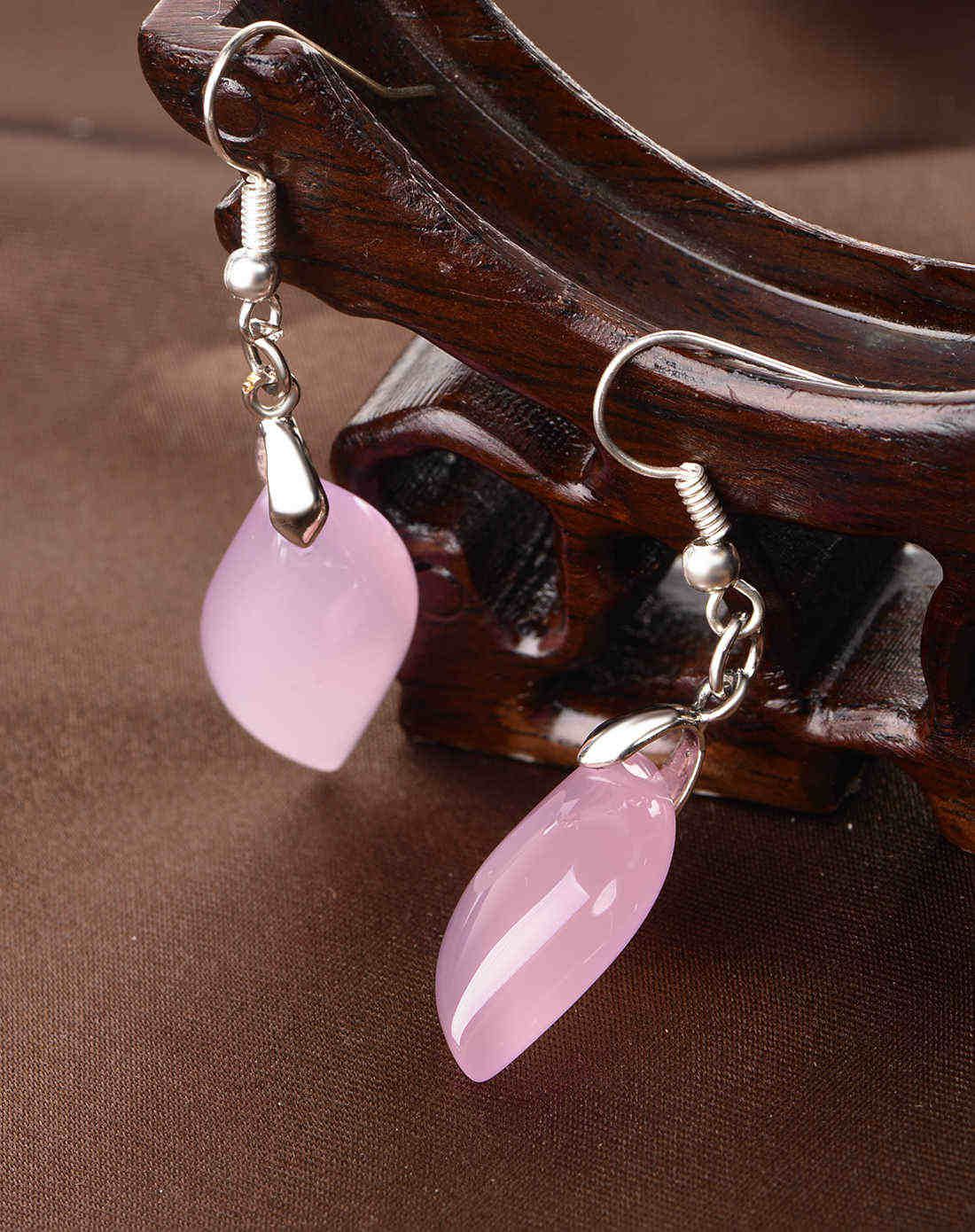 自然机理 粉色随形粉玉髓耳环附证书