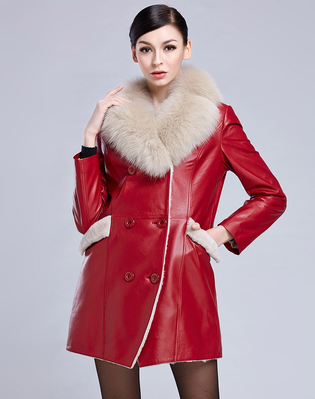 女款深红色狐狸毛领羊毛里皮毛二体皮衣