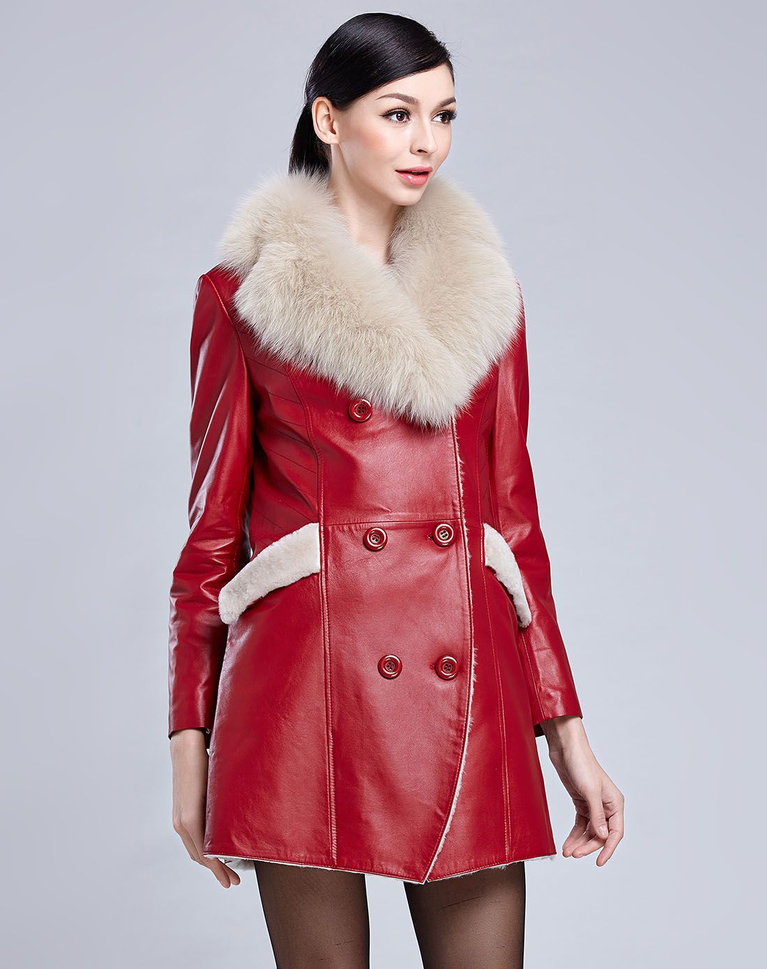 女款深红色狐狸毛领羊毛里皮毛二体皮衣