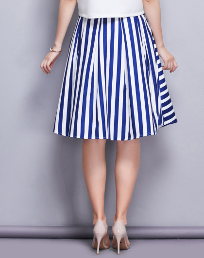 蓝白条纹百搭休闲淑女半身裙