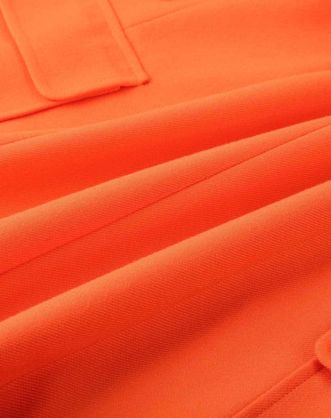 时尚鲜橙色套装