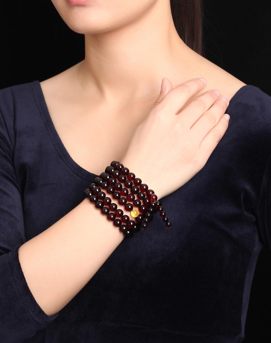 经典108颗 天然琥珀血珀手链9mm