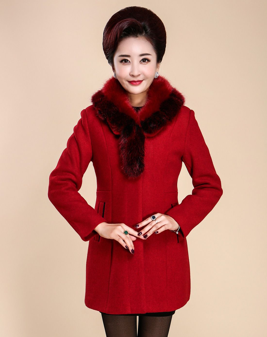女款酒红色简约时尚气质毛领毛呢外套