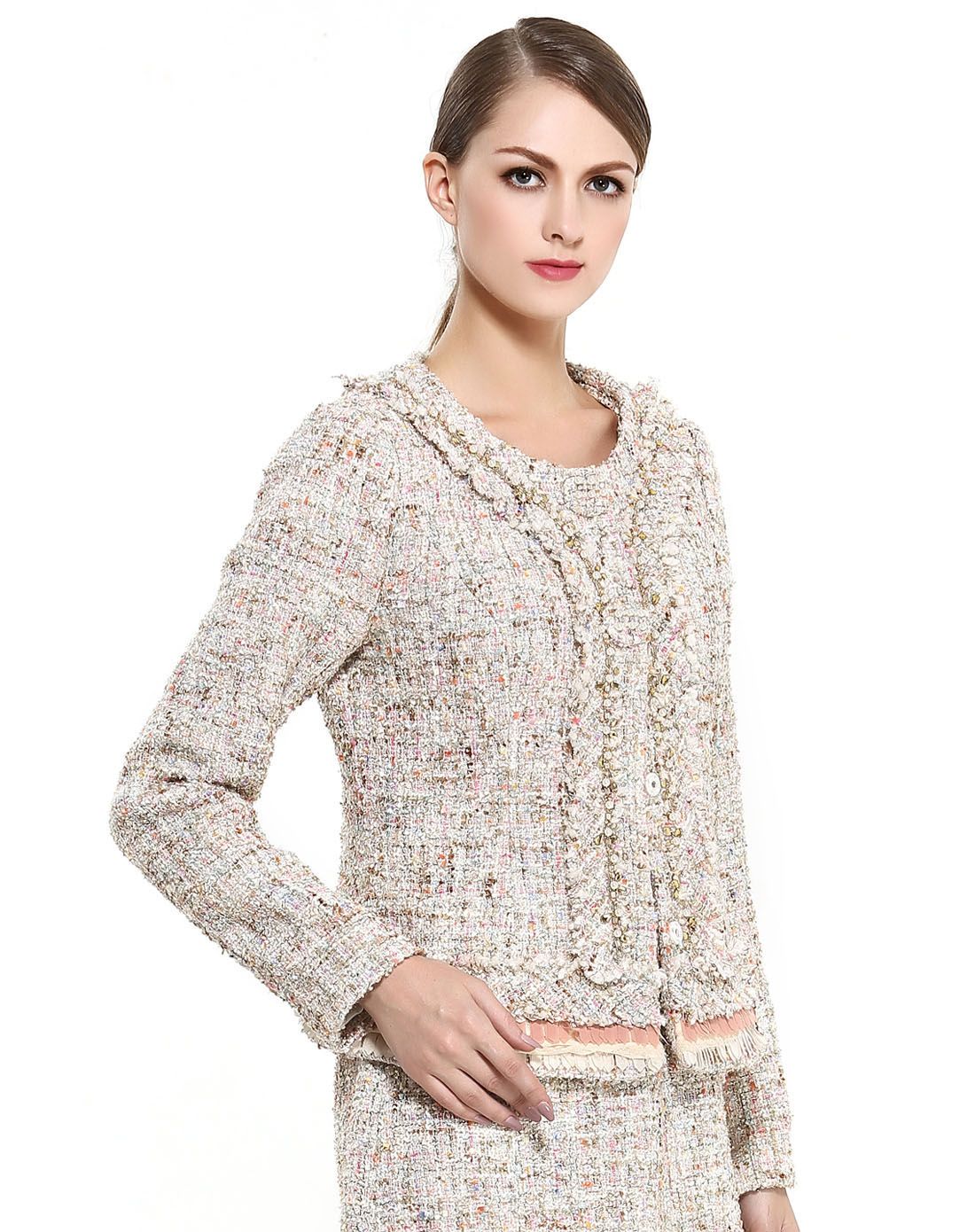 米色优雅高贵小香风经典珠饰花呢外套