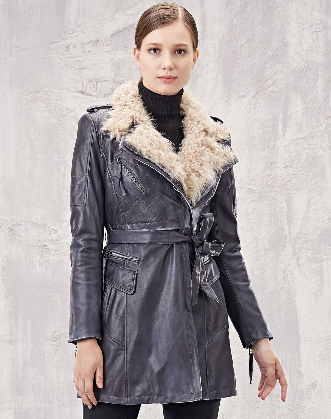 灰色羊皮拼接羊卷毛时尚女士大衣