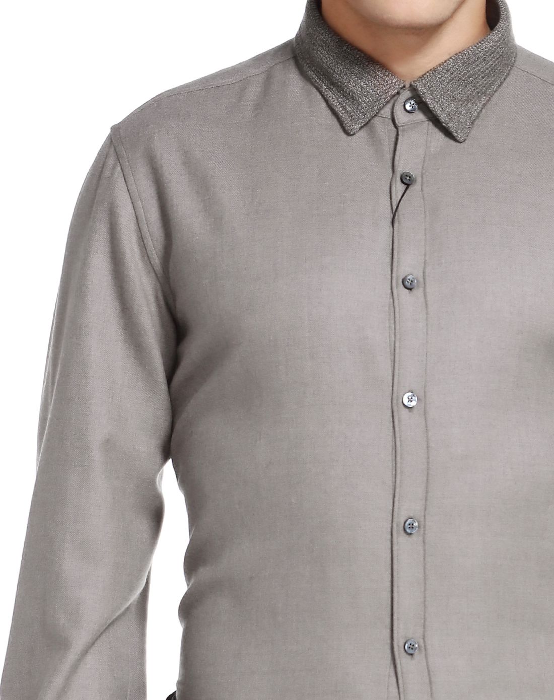 米灰色简洁休闲长袖衬衫