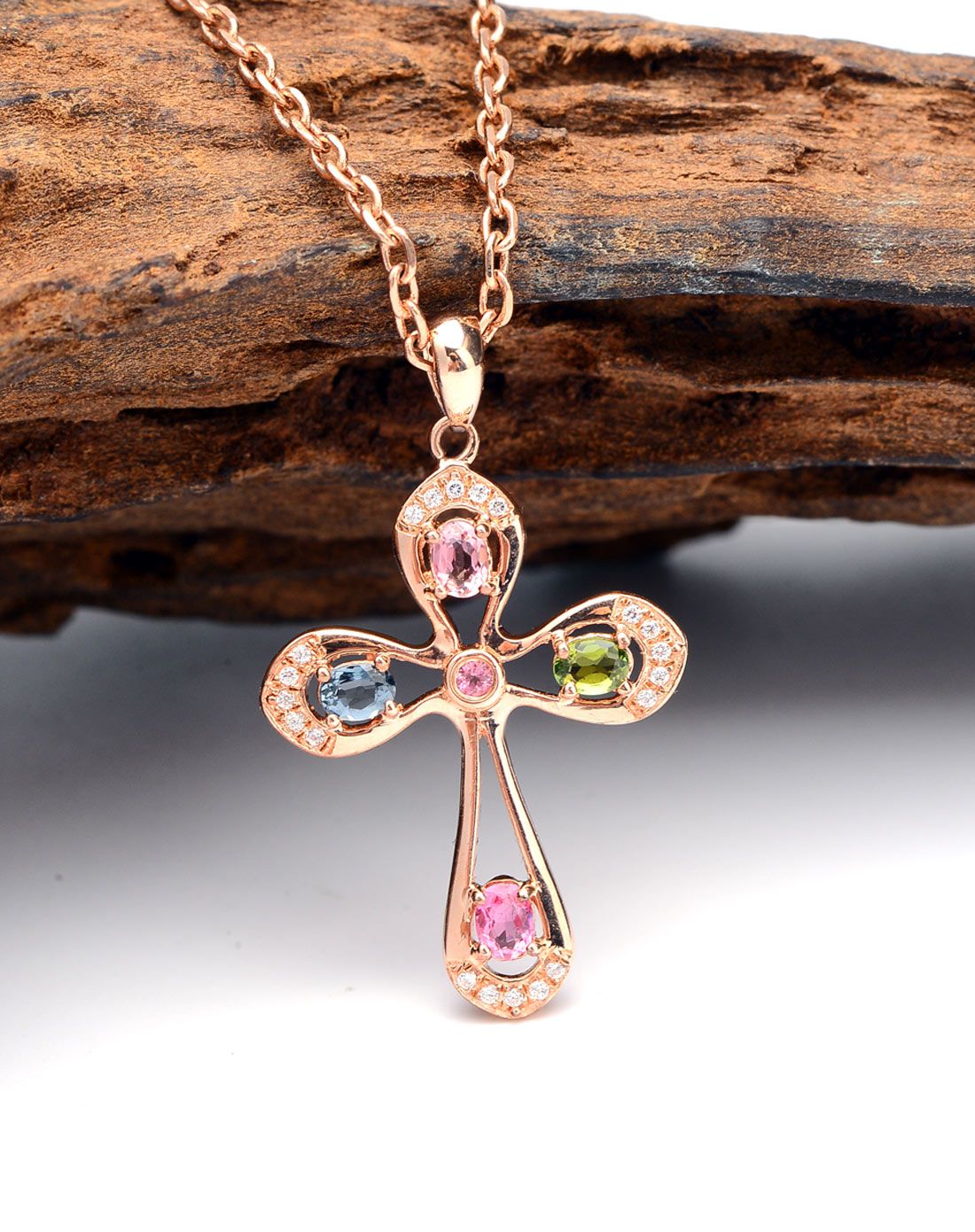 碧玺十字架吊坠