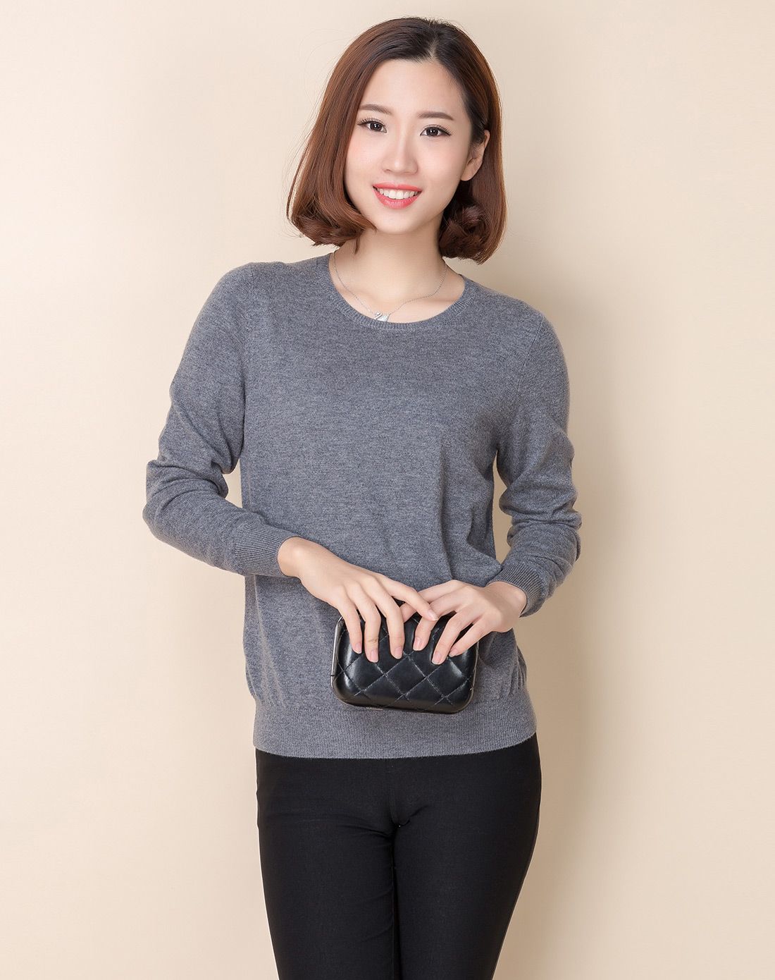 女士低圆领长袖羊毛衫