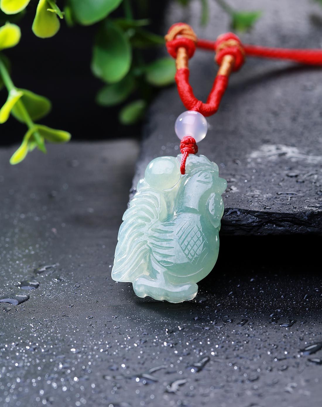 > 天然a货翡翠生肖鸡吊坠