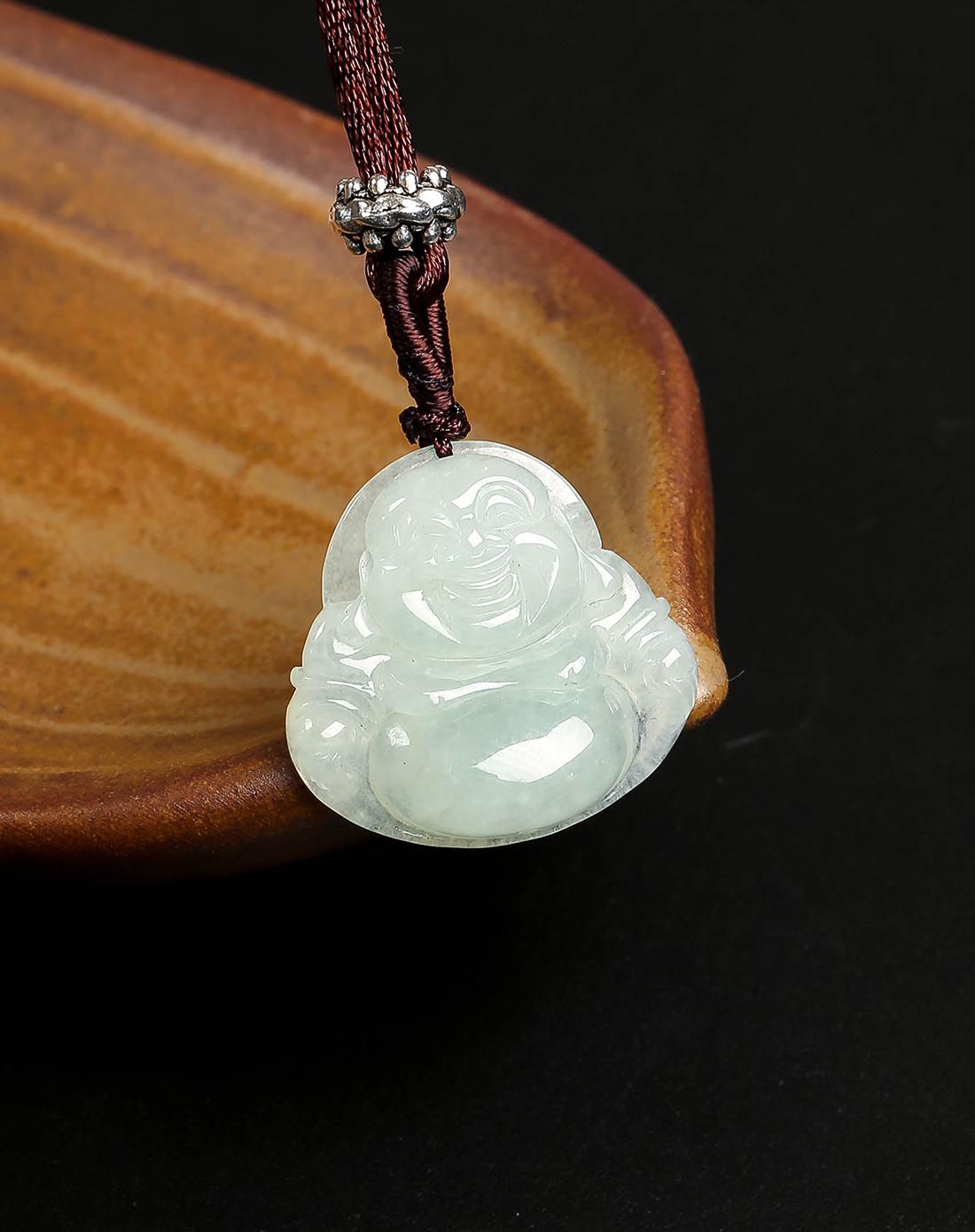 uve 冰糯水润正装佛公天然a货翡翠挂件