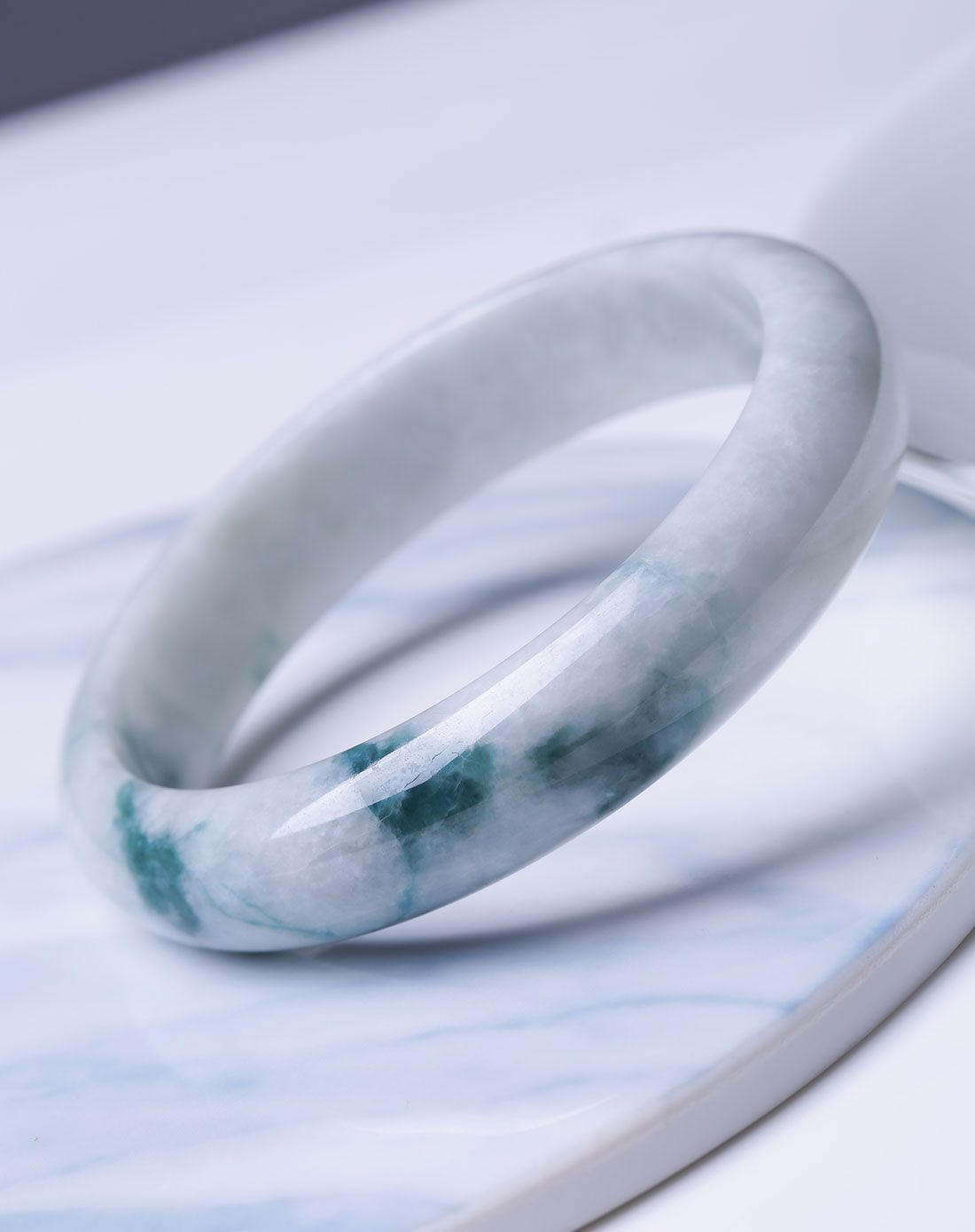 天然a货翡翠豆种飘蓝花手镯