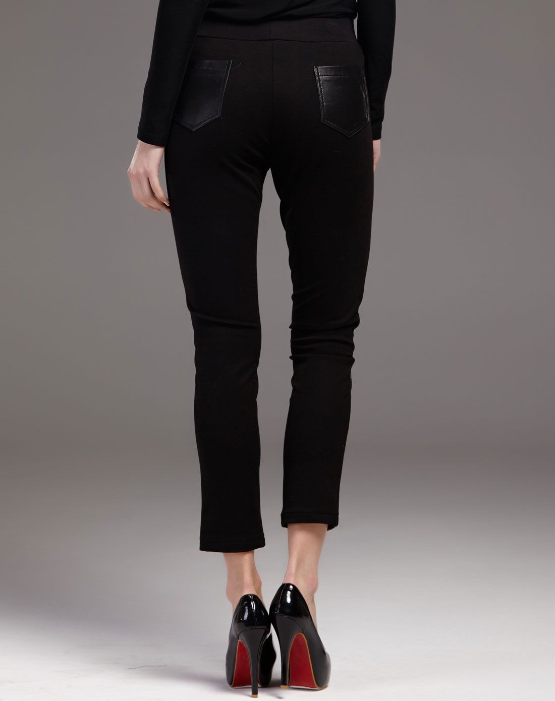 黑色休闲百搭简约皮裤