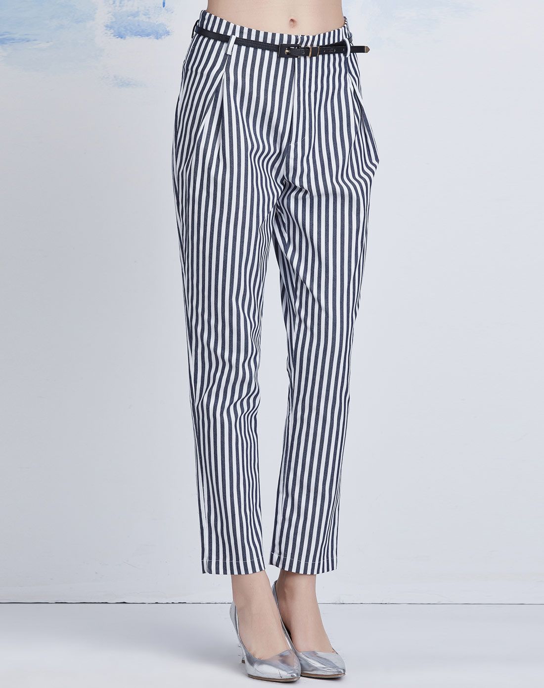 时尚潮搭显瘦条纹小脚长裤