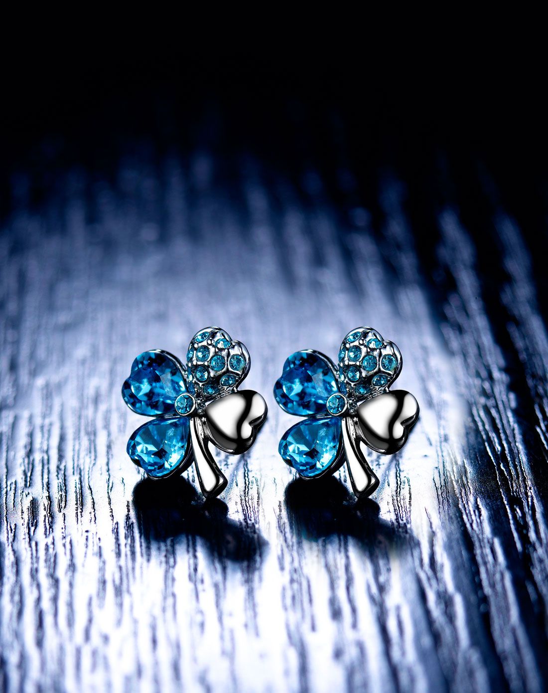 施华洛世奇元素水晶耳环甜美四叶海蓝