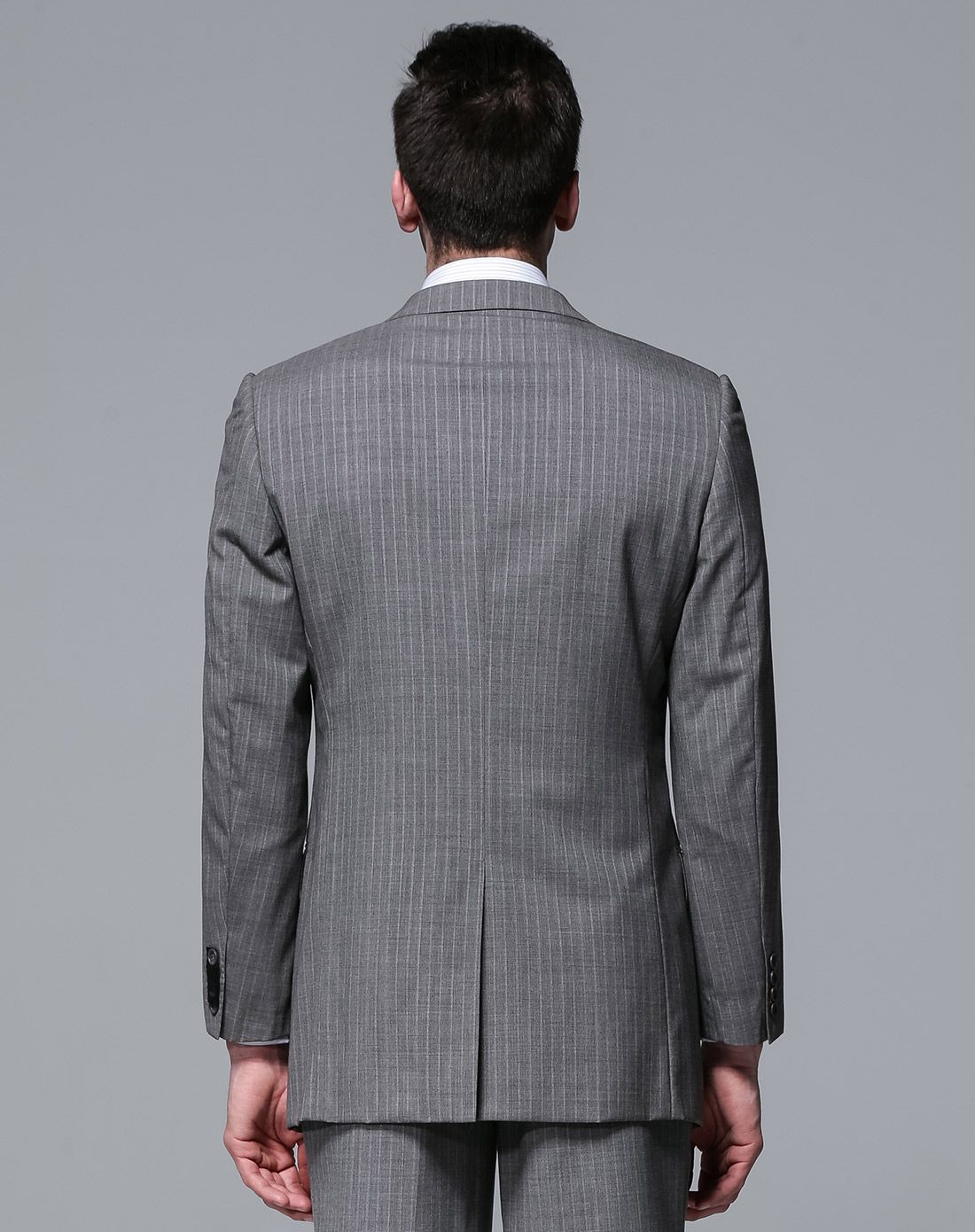 男款中灰色成熟经典西服(羊毛)