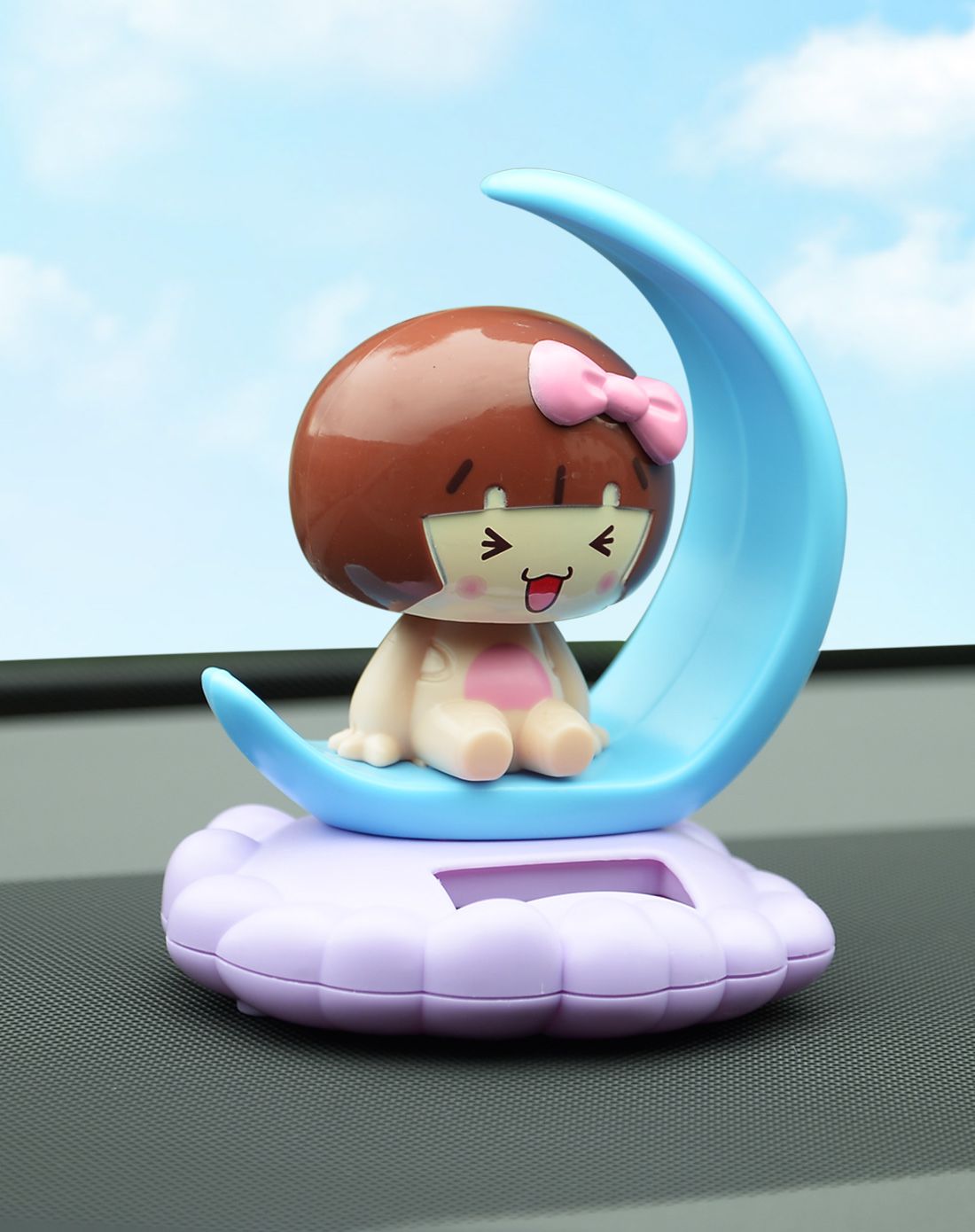 月亮娃娃车载摇头公仔